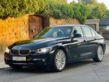 BMW 335i Luxury Line Limousine  - BMW 335 in Oberhausen