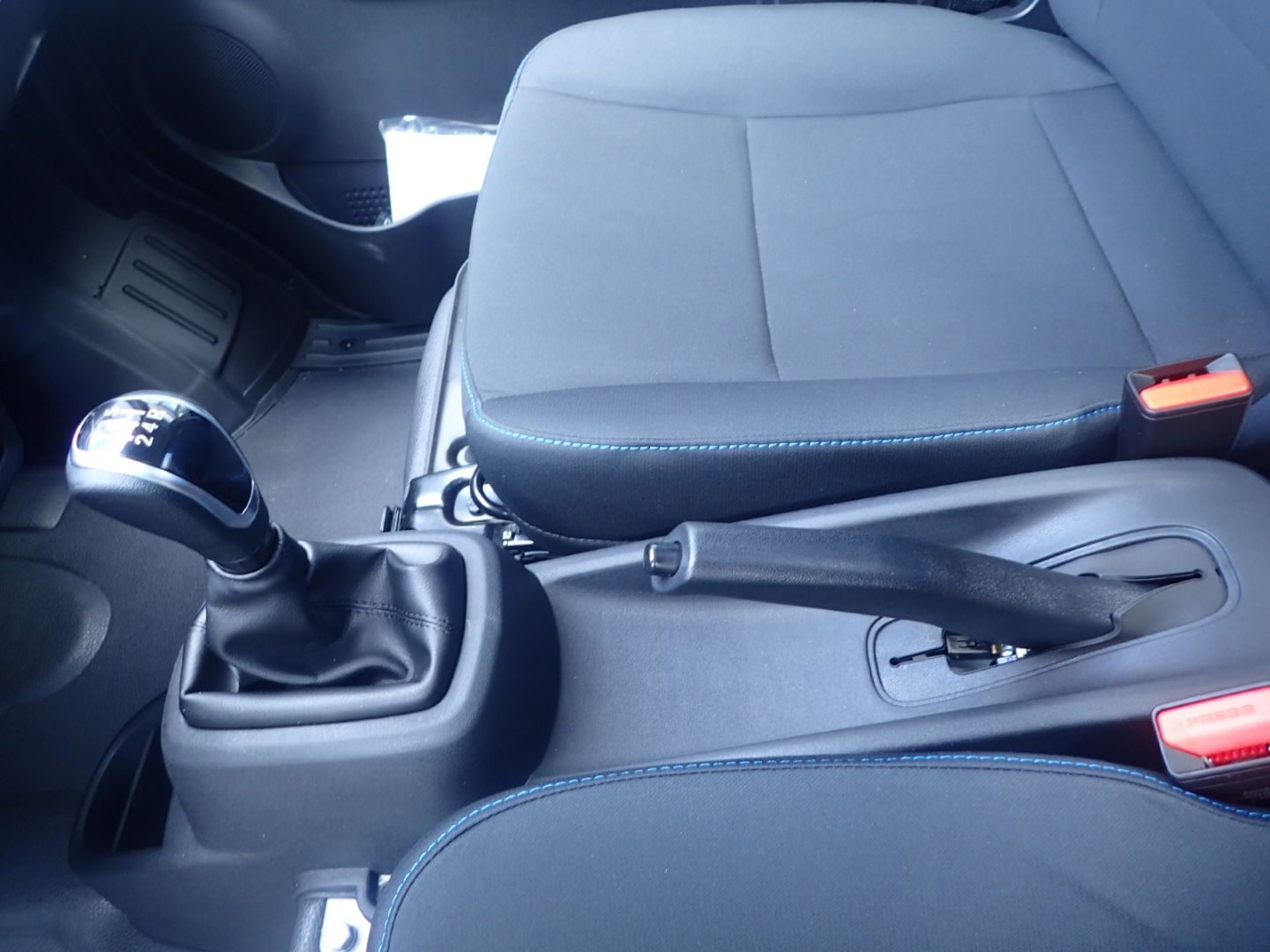 Fahrzeugabbildung Piaggio Porter NP6 TW Kipper LR 2,53m Pritschenlänge LPG