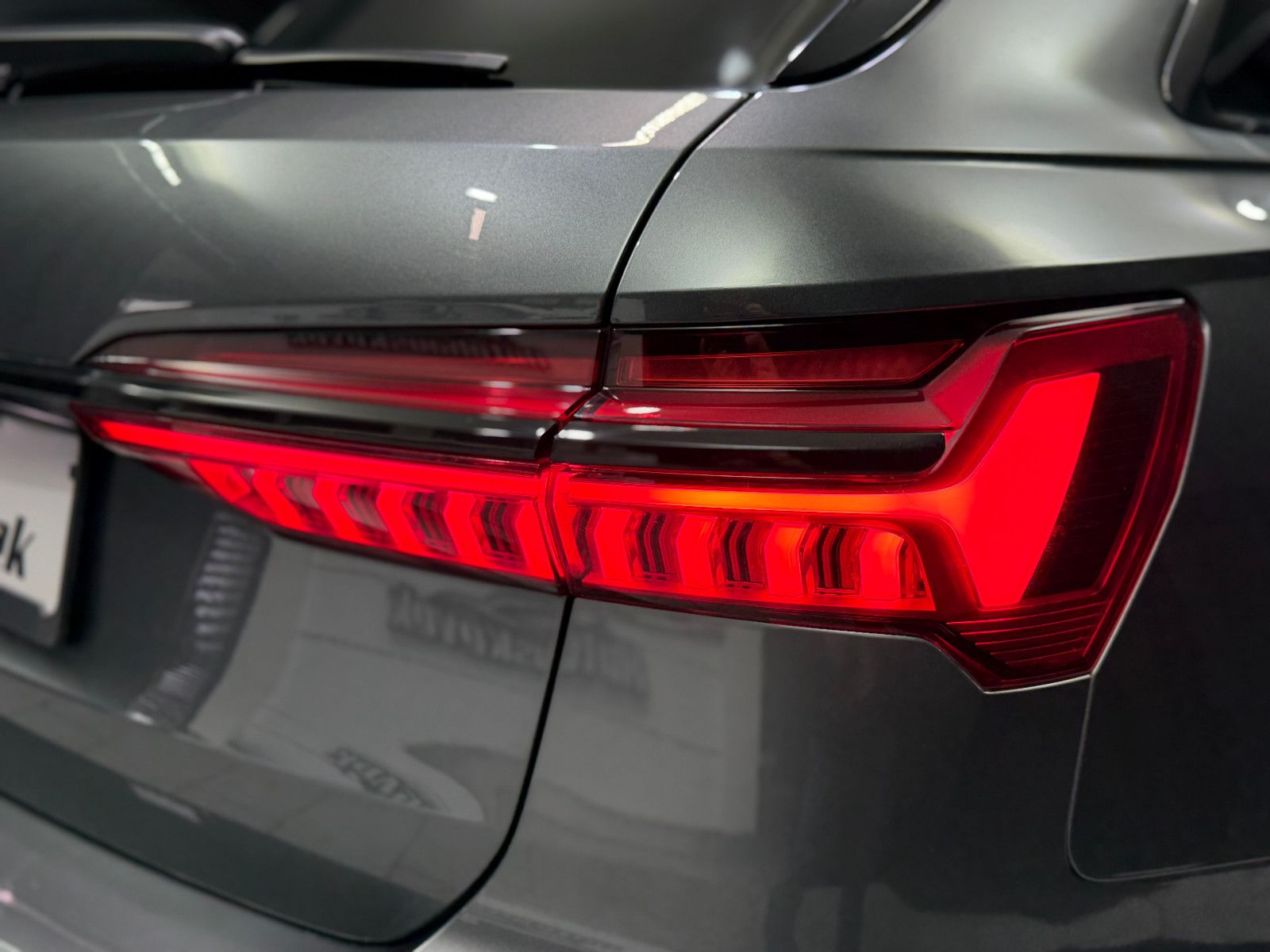 Fahrzeugabbildung Audi RS6 Avant 4.0 TFSI quattro |KERAMIK|B/O