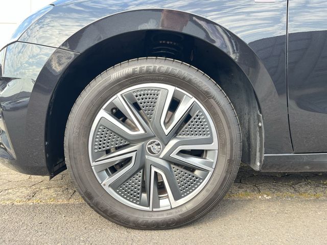 Fabia Tour 1.0 TSI DSG *LED*SHZ*KLIMA*