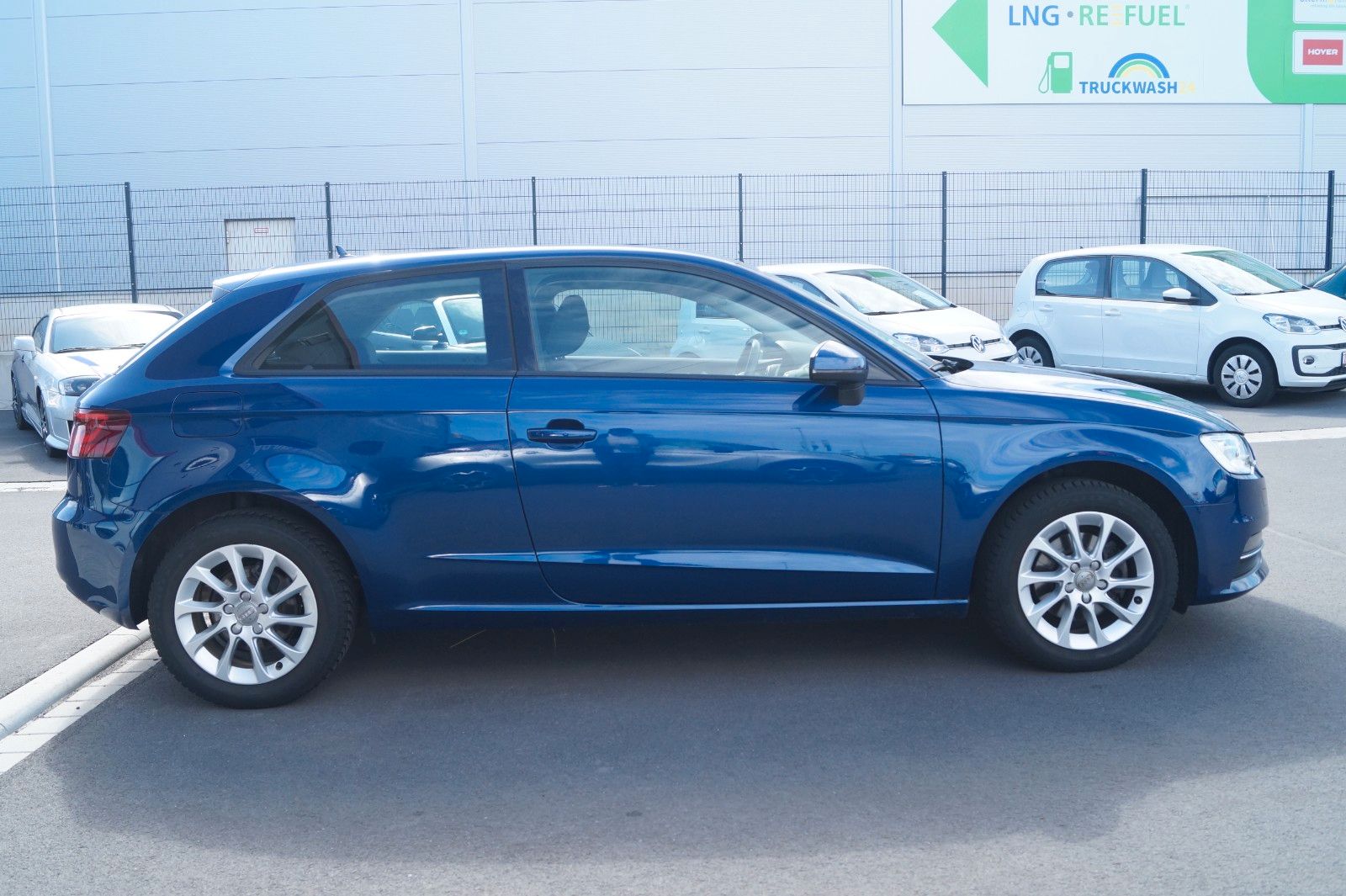 Fahrzeugabbildung Audi A3 attraction *TÜV&Inspektion neu + Garantie