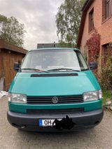 Volkswagen T4 6-Sitzer / Womo-Zulassung / plus Zubehör - Volkswagen T4 Caravelle: Grün