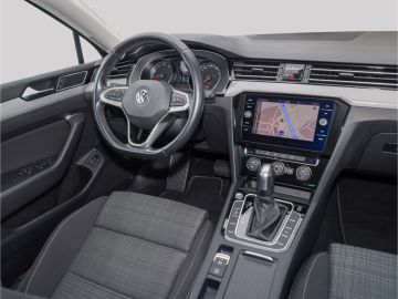 Volkswagen Passat Variant Business 1.5 TSI AHK Navi DSG