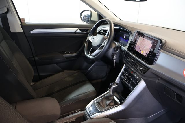 Volkswagen T-Roc 1.5 TSI Life AID+CARPLAY+LED+AHK