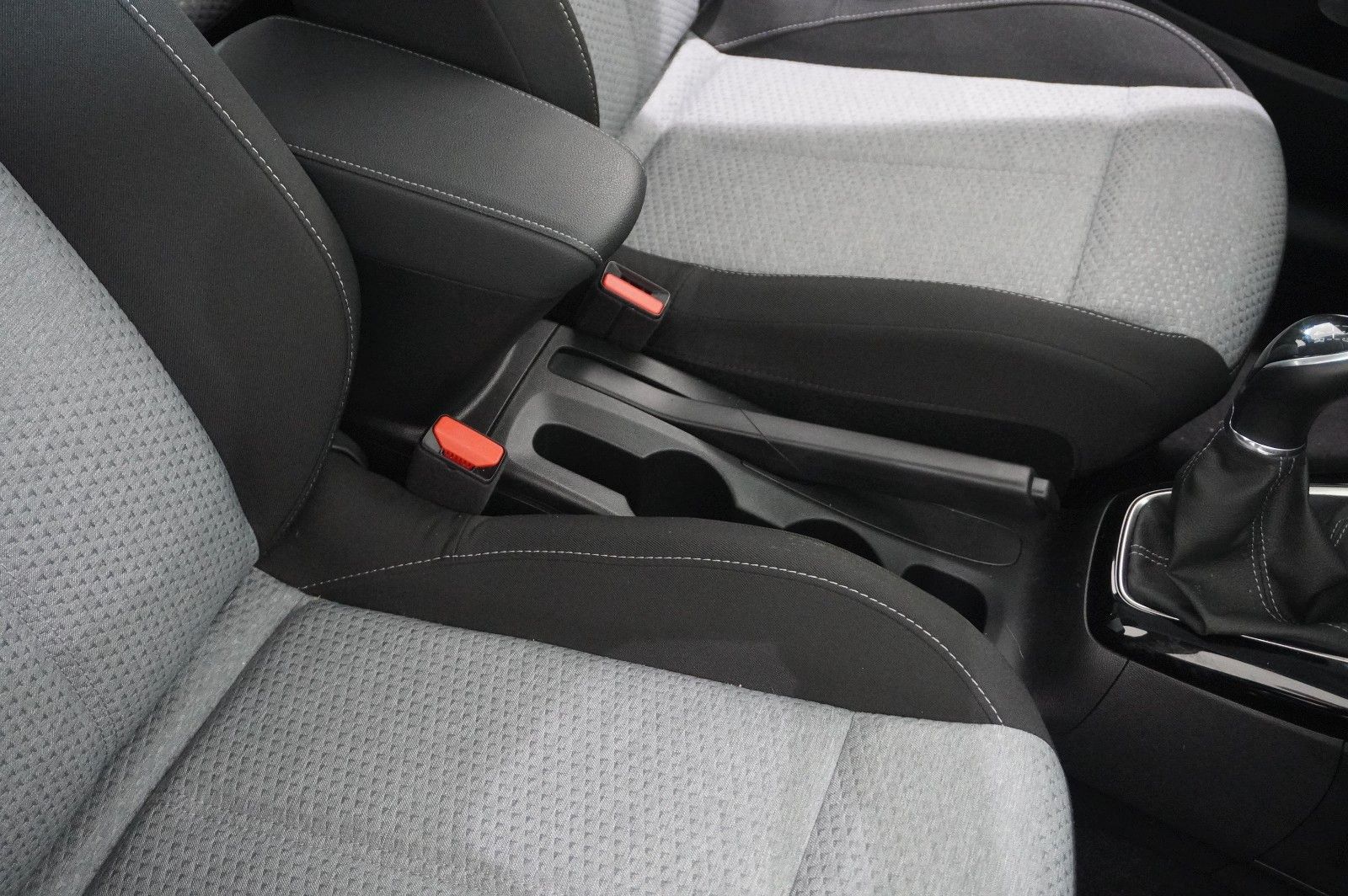 Fahrzeugabbildung Opel Corsa F 1.2 FACELIFT NAVI/LED/KAMERA/VIRTU./DAB+