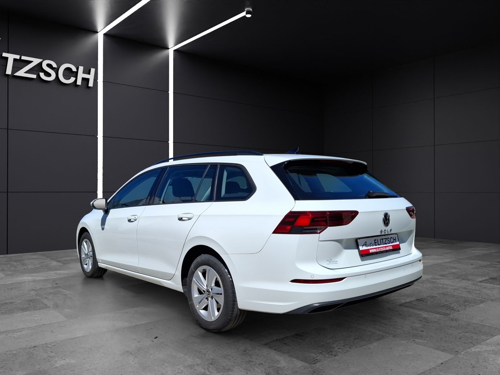 Fahrzeugabbildung Volkswagen Golf VIII Variant TDI Life LED CarPlay AID ACC P