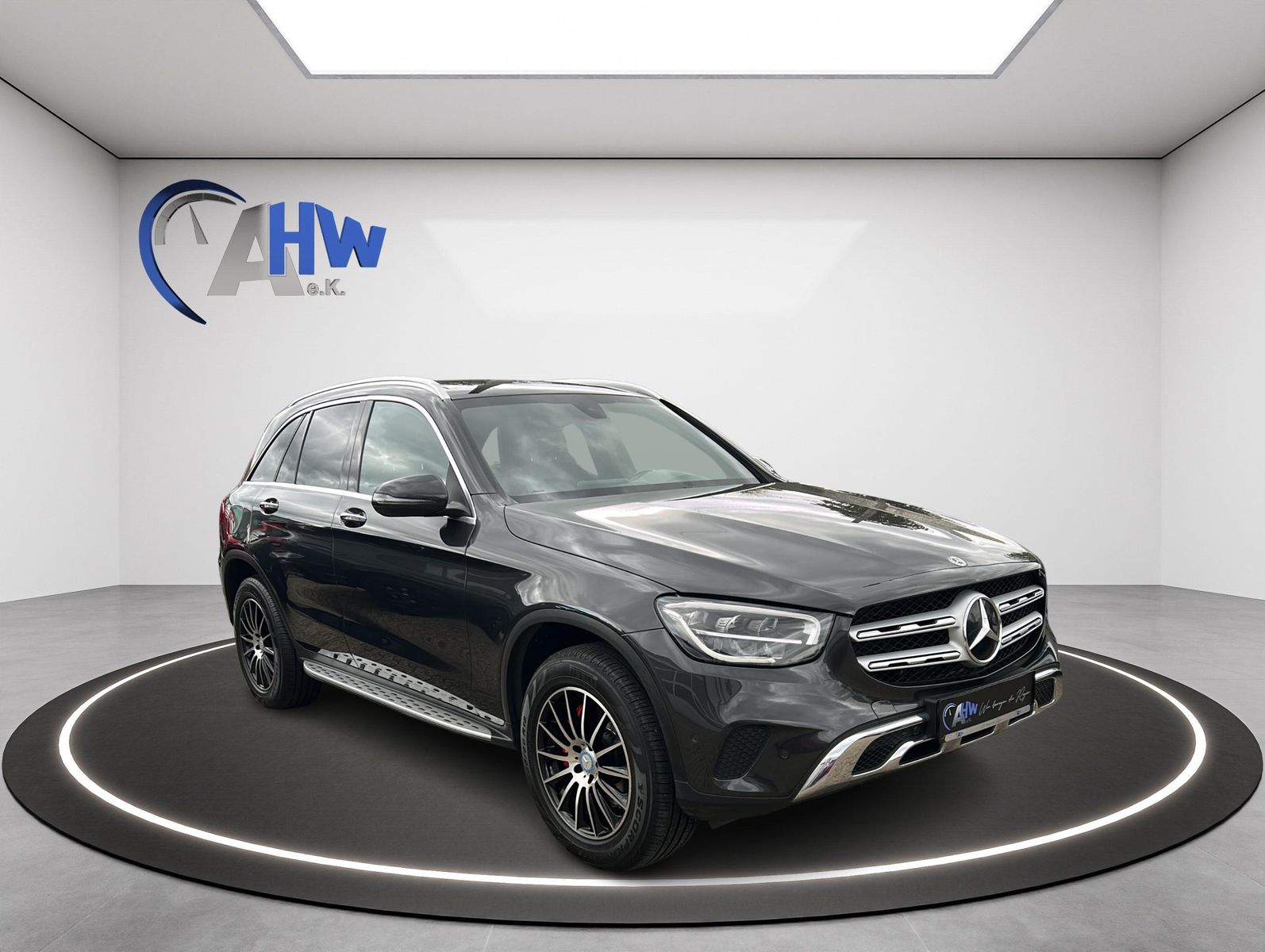 Fahrzeugabbildung Mercedes-Benz GLC 200d 4Matic 9G-TRONIC AMG-Line