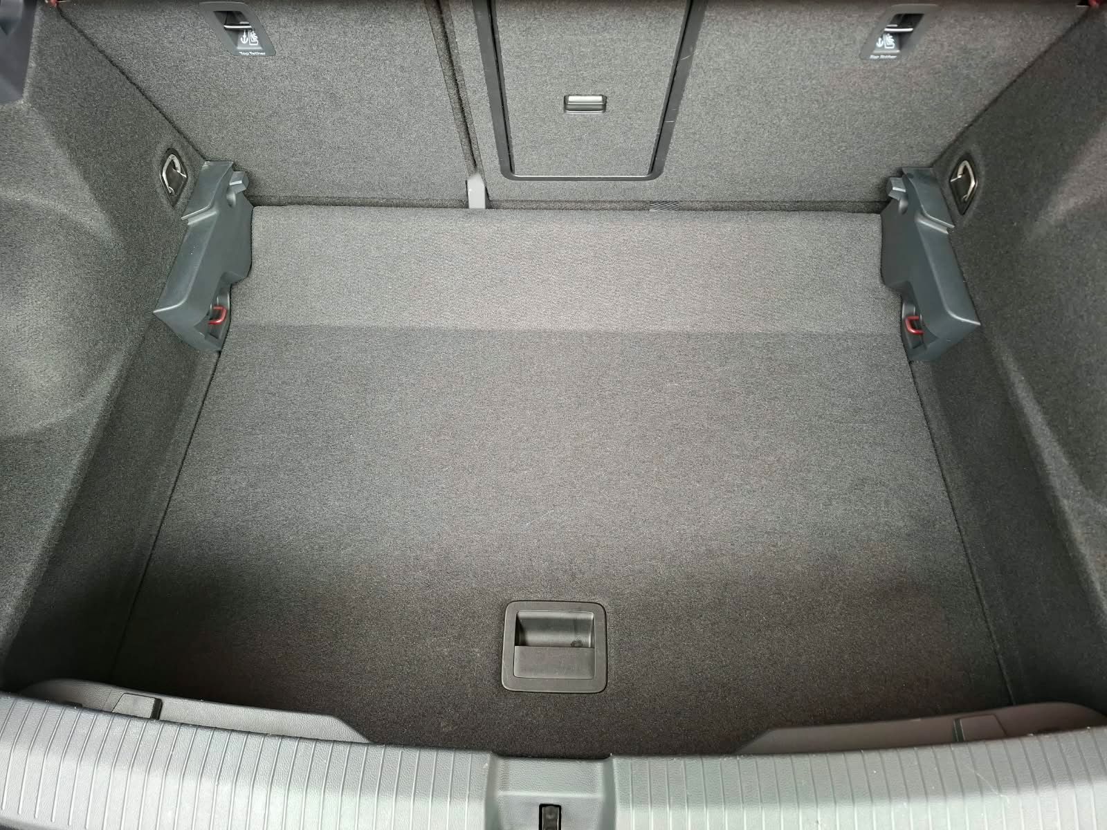Fahrzeugabbildung Volkswagen T-Roc Style 1,5 TSI DSG +ACC+LED+IQ.Drive+Kamera
