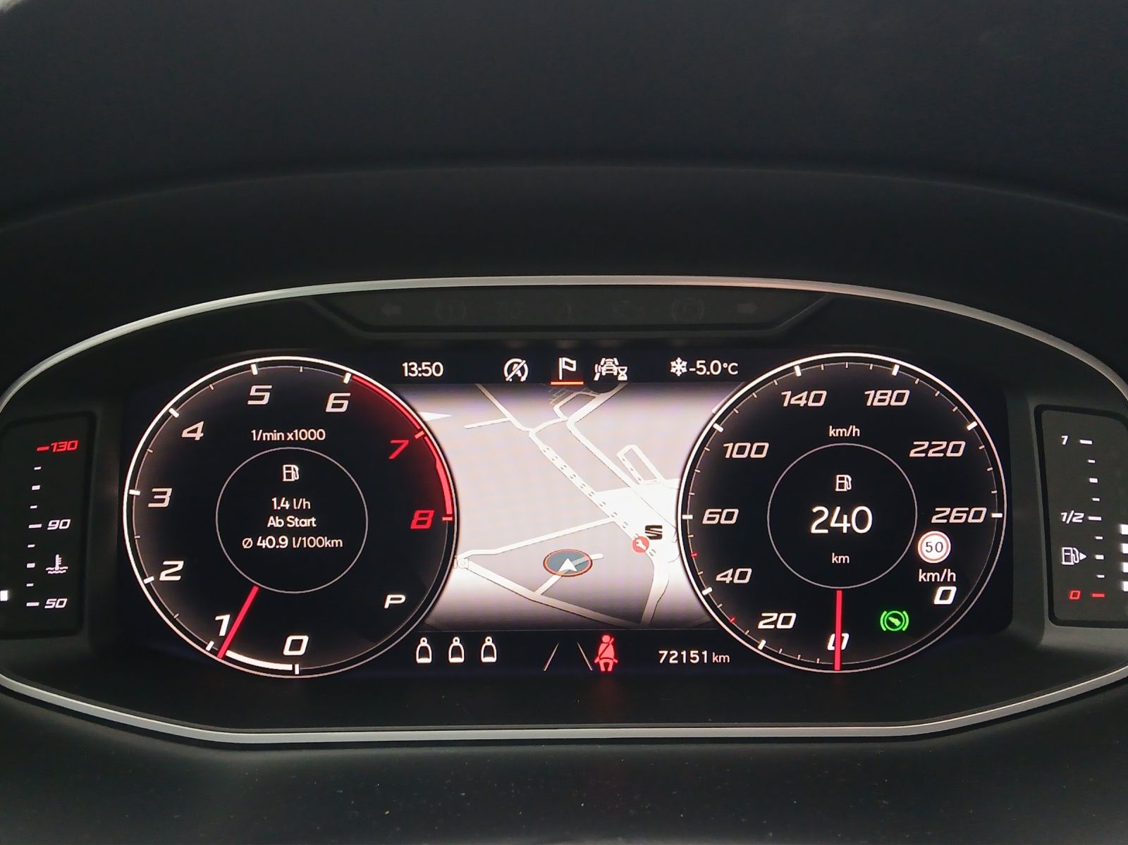 Fahrzeugabbildung SEAT Ateca TSI FR DSG LED AHK Navi beats AID ACC RFK