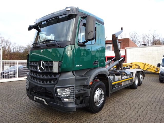 Mercedes-Benz 2545 Arocs MEILLER Abroller mit Lift+Lenkachse