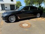 BMW 730d / Scheckheftgepflegt bei BMW - BMW 730 in Mönchengladbach