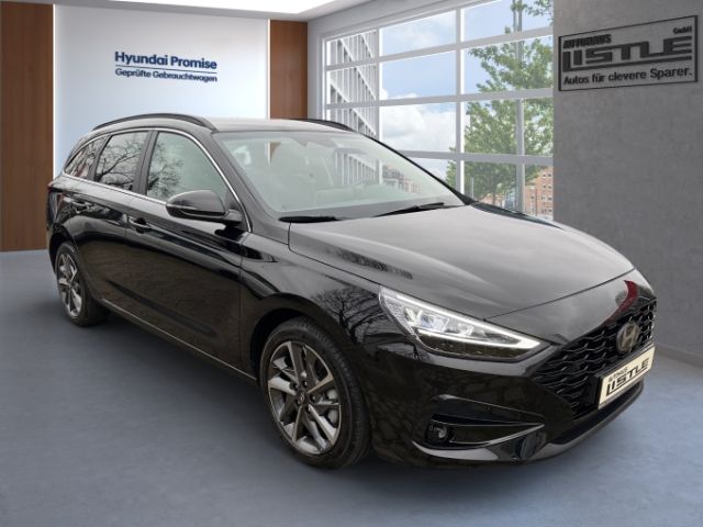 Fahrzeugabbildung Hyundai i30cw Advanced Deluxe 1.0 +NAVI+KLIMA+SHZ+RFK+PD