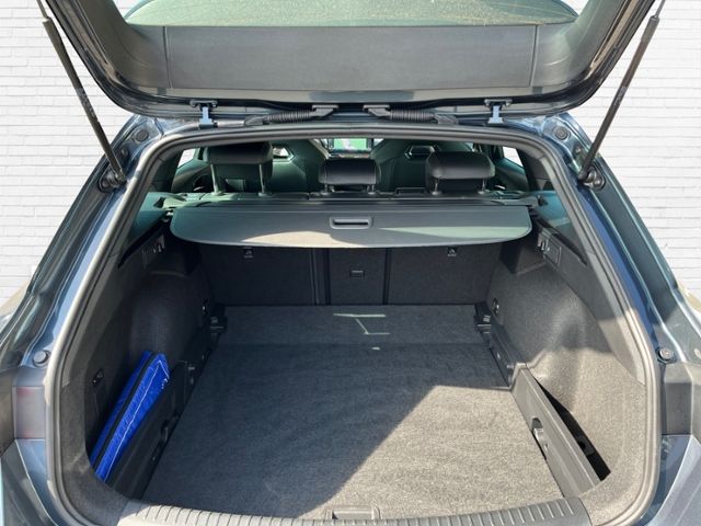 Fahrzeugabbildung CUPRA Leon Sportstourer VZ 2.0 TSI DSG KLIMA LED NAVI