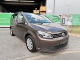 Volkswagen Touran Trendline BMT 1.6 TDI DSG* AC* - VW Touran Gebrauchtwagen in Nürnberg