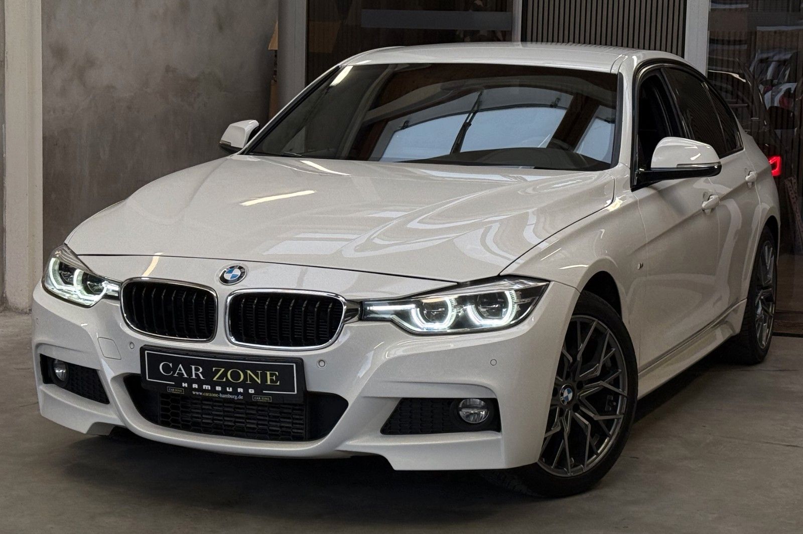 BMW 320d M Paket Sport *LED*Leder*NAVI*Shadow-Line*