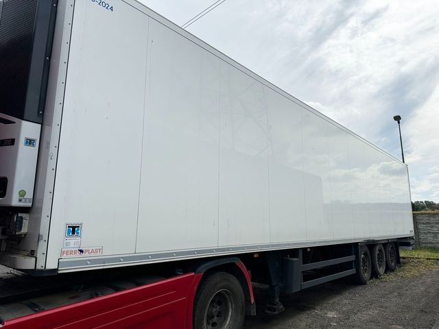 Schmitz Cargobull Thermo King SLX300 - walls 7 cm - only 3.300 h!