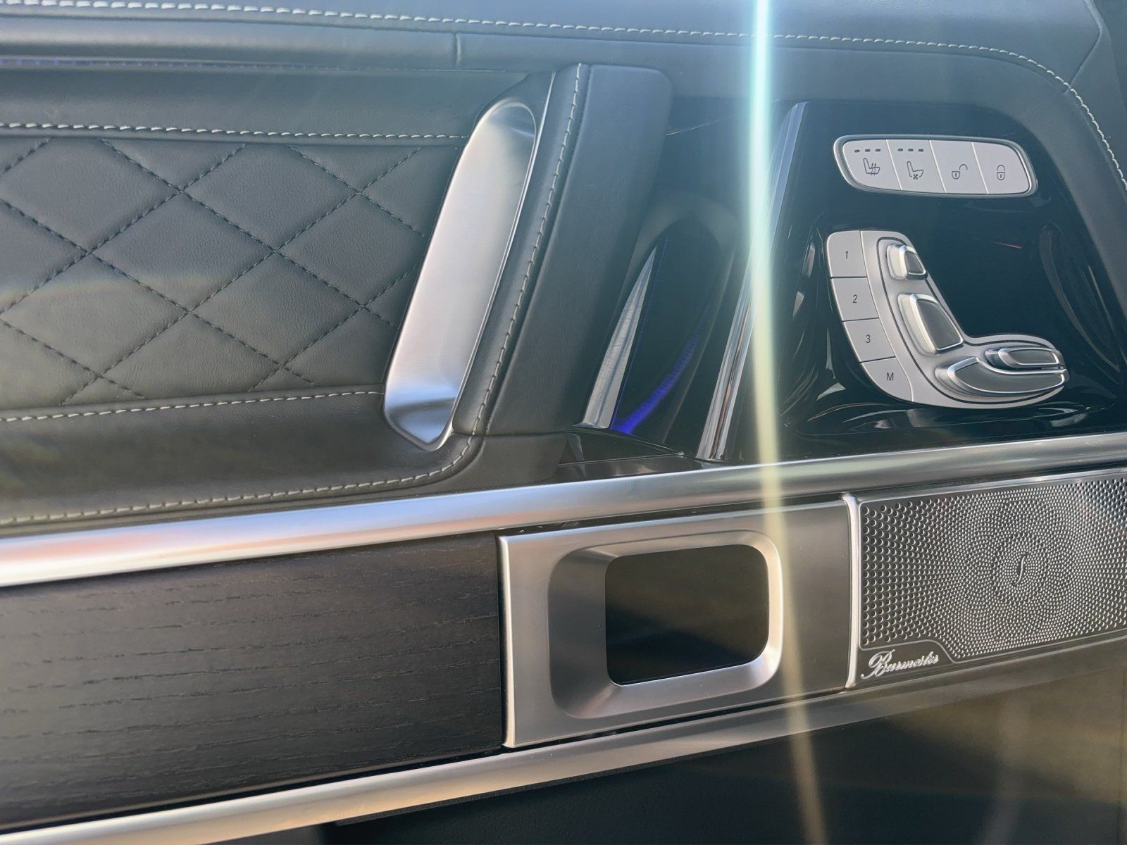 Fahrzeugabbildung Mercedes-Benz G63 Driver`s DISTR Masage Standh FondTV Exclusiv