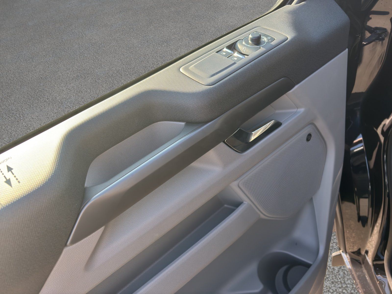 Fahrzeugabbildung Ford Tourneo Custom 2.0 Ecoblue 320 L1 Tourneo Titani