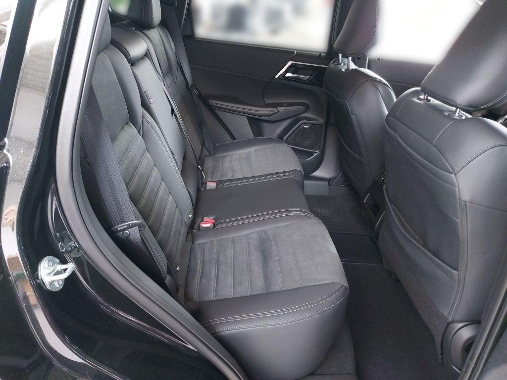 Fahrzeugabbildung Mitsubishi Outlander PHEV Intro Edition 8-fach bereift