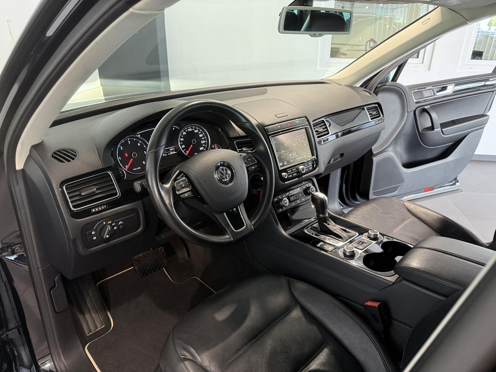 Volkswagen Touareg V6 TDI Terrain Tech 4Motion *Luft-AHK*