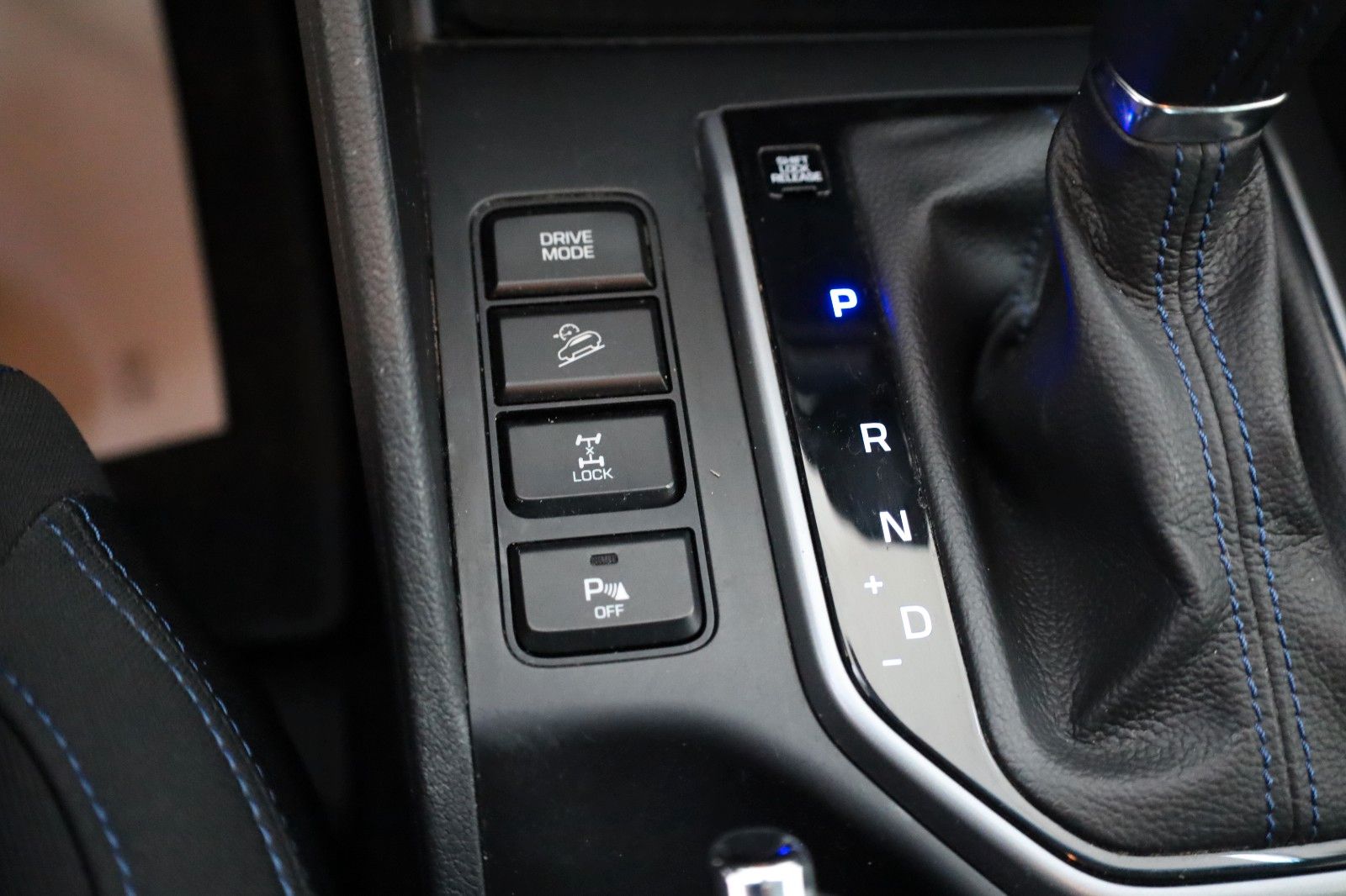 Fahrzeugabbildung Hyundai Tucson Advantage 4WD Navi,Kamera,SH,PDC