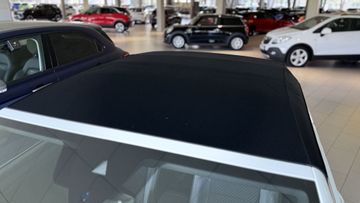Fotografie des VW T-Roc Cabriolet 1.5 TSI ACT OPF R-Line