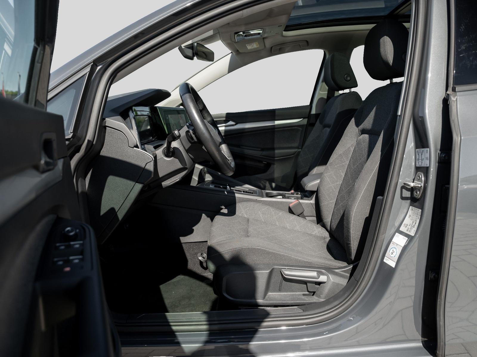Volkswagen Golf VAR. VIII LIFE 2.0 TDI DSG Pano IQLight AHK, миниатюра 7