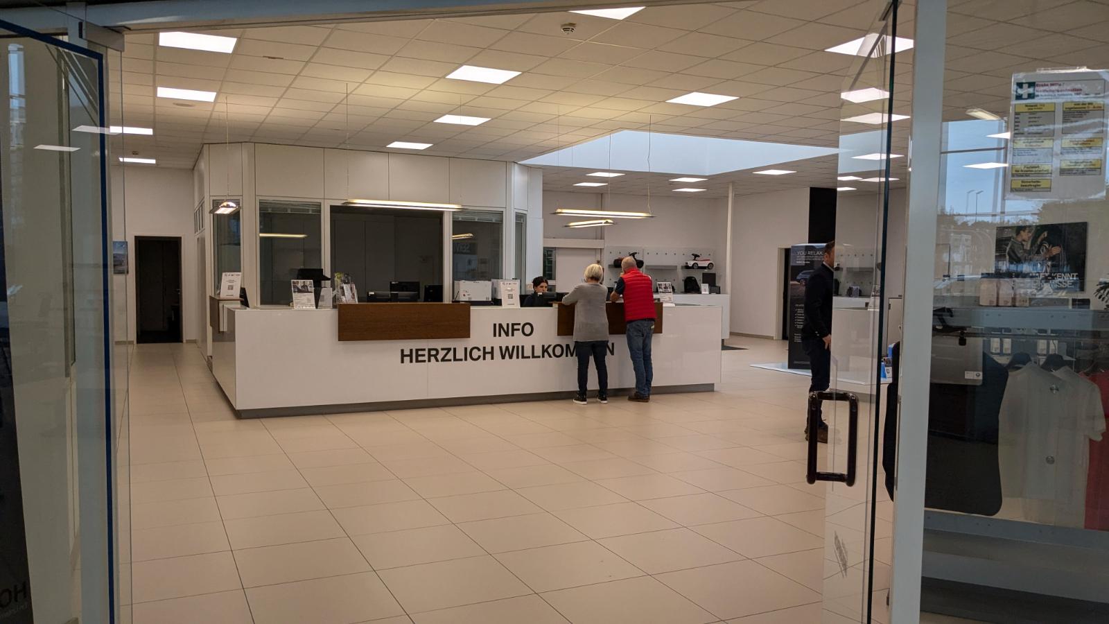 showroom-image-bottom