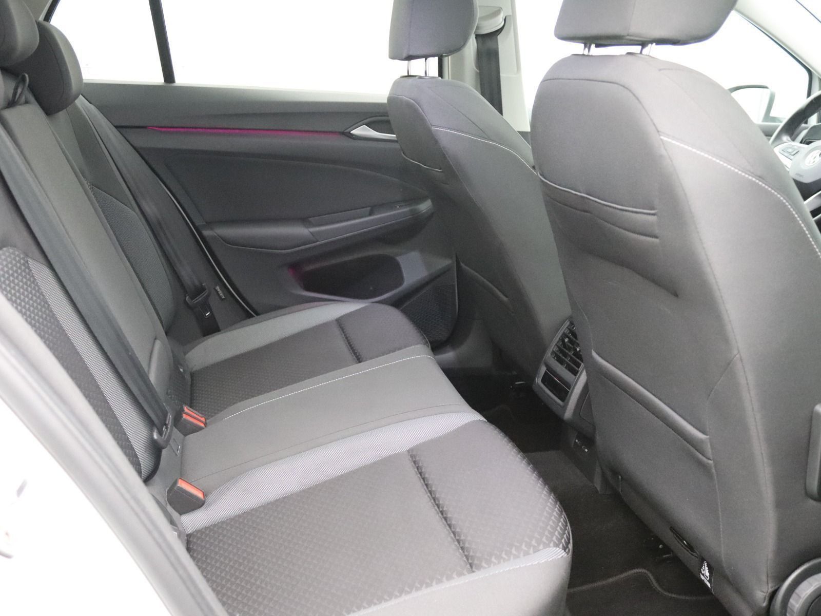 Volkswagen Golf - Bild 11