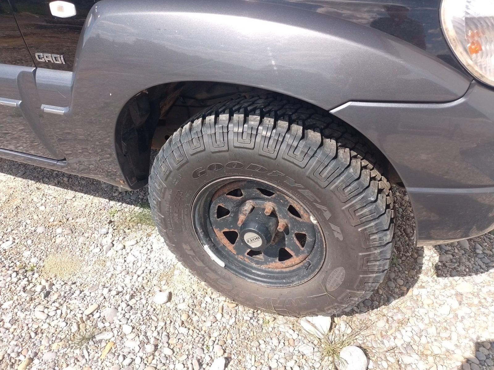 Hyundai Terracan 2006 — engine 2.902 cm³, 163 HP (120kW)