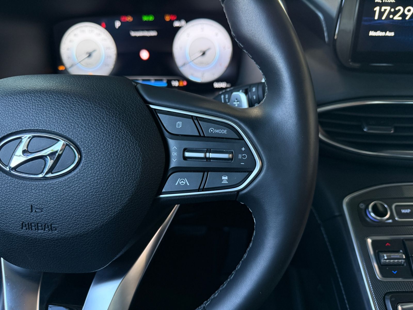 Fahrzeugabbildung Hyundai SANTA FE Prime 4WD KRELL 360° HUD AHK