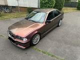 BMW e36 316i Limousine - BMW 316 aus 1993: 316i
