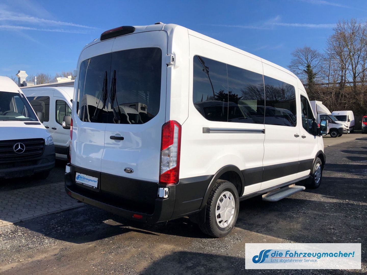 Fahrzeugabbildung Ford Transit Kombi 350 L2 Trend 2.0 TDCi DPF EU6d Not