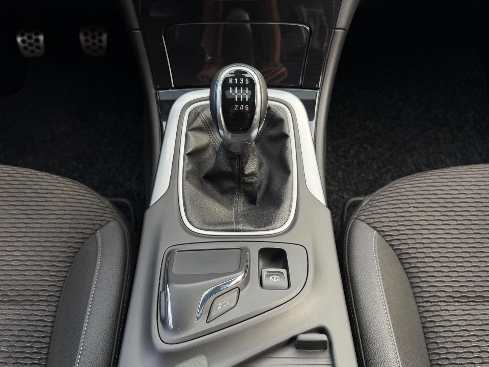 Opel Insignia OPC Line *ACC*KAMERA*NAVI*XENON*GSD*AHK