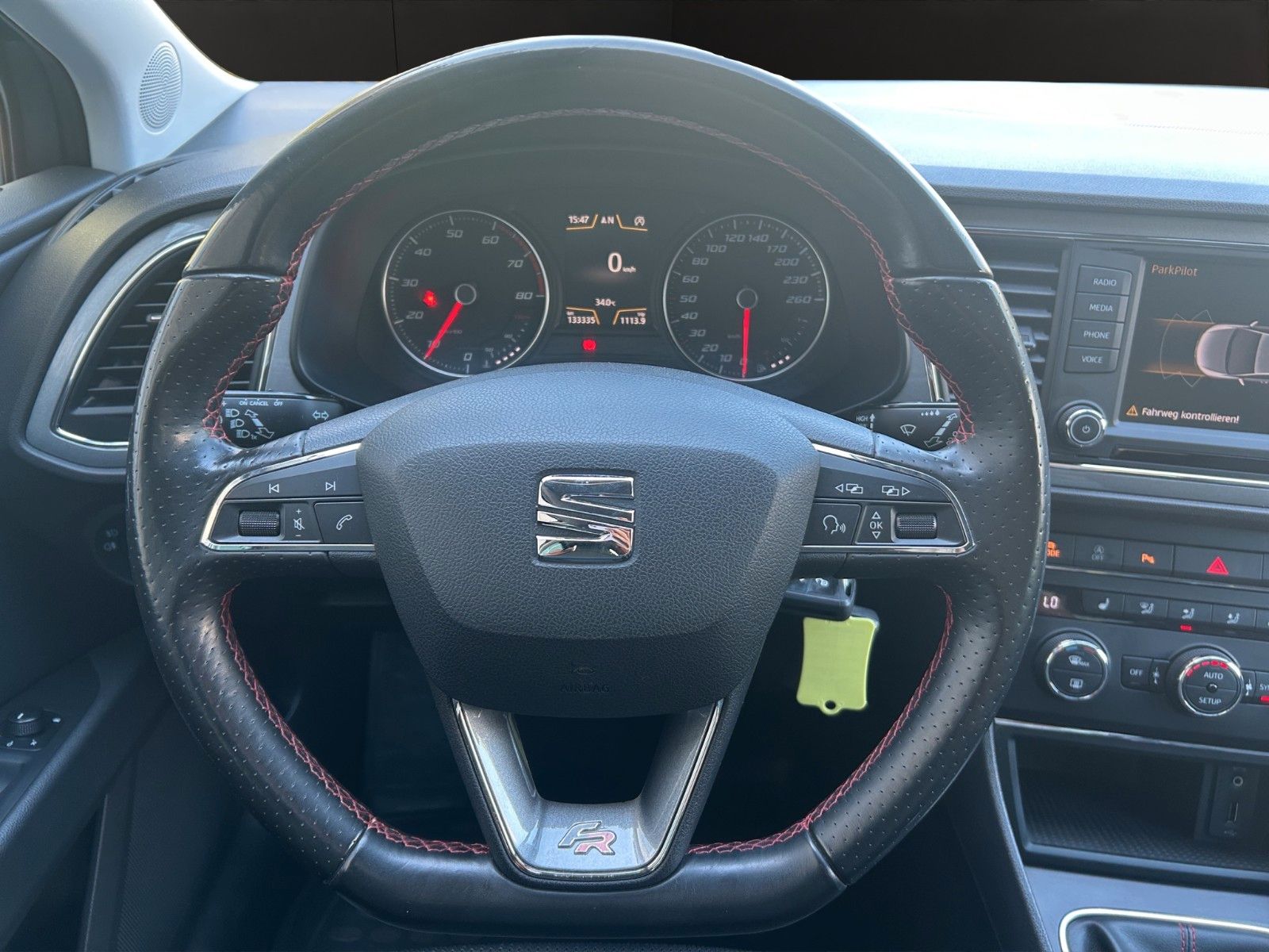 Fahrzeugabbildung SEAT Leon FR/TÜV & Service Neu