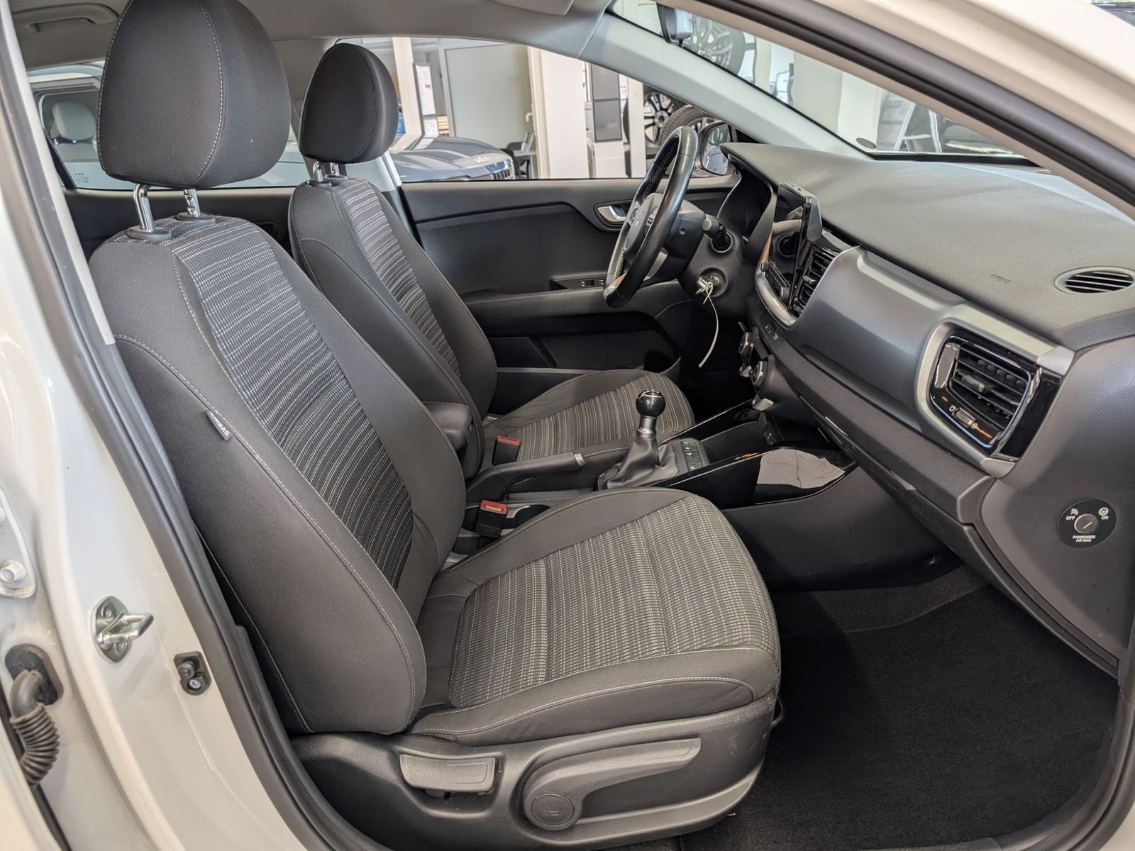 KIA Stonic 1.2 Vision Navi SHZ Kamera Tempomat – Bild 12