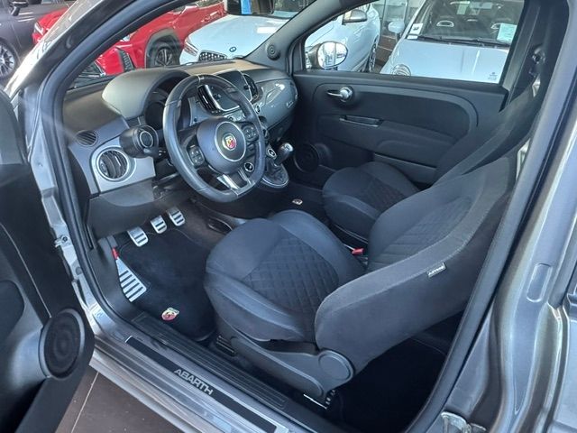 Fahrzeugabbildung Abarth 595C KLIMA NAV PDC 17"