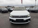 Volkswagen Tiguan R-Line AHK 360 ACC Pano AHK Kamera 239 PS - Volkswagen: R36