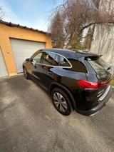 Mercedes-Benz EQA 250 - - gebrauchte Mercedes-Benz EQA aus dem Jahr 2021