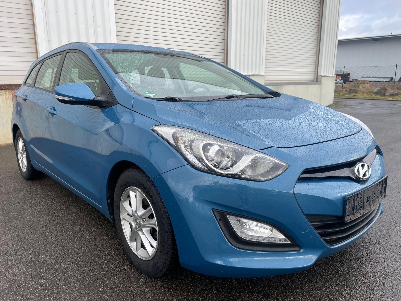 Hyundai i30 CW 1.6 CRDi 81kW Style*KLIMAAUT.*TEMPOMAT*