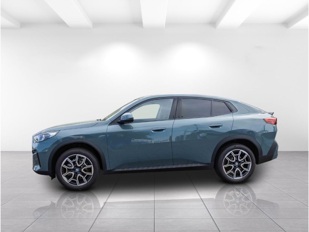 BMW X2 20i AHK Navi DAB LED RFK Temp SHZ USB PDCv h foto 3