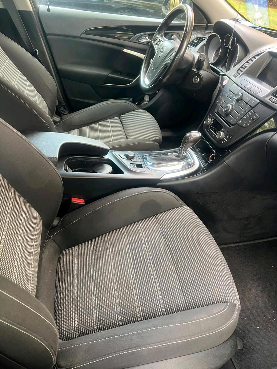 Opel Insignia 2012 — photo 8
