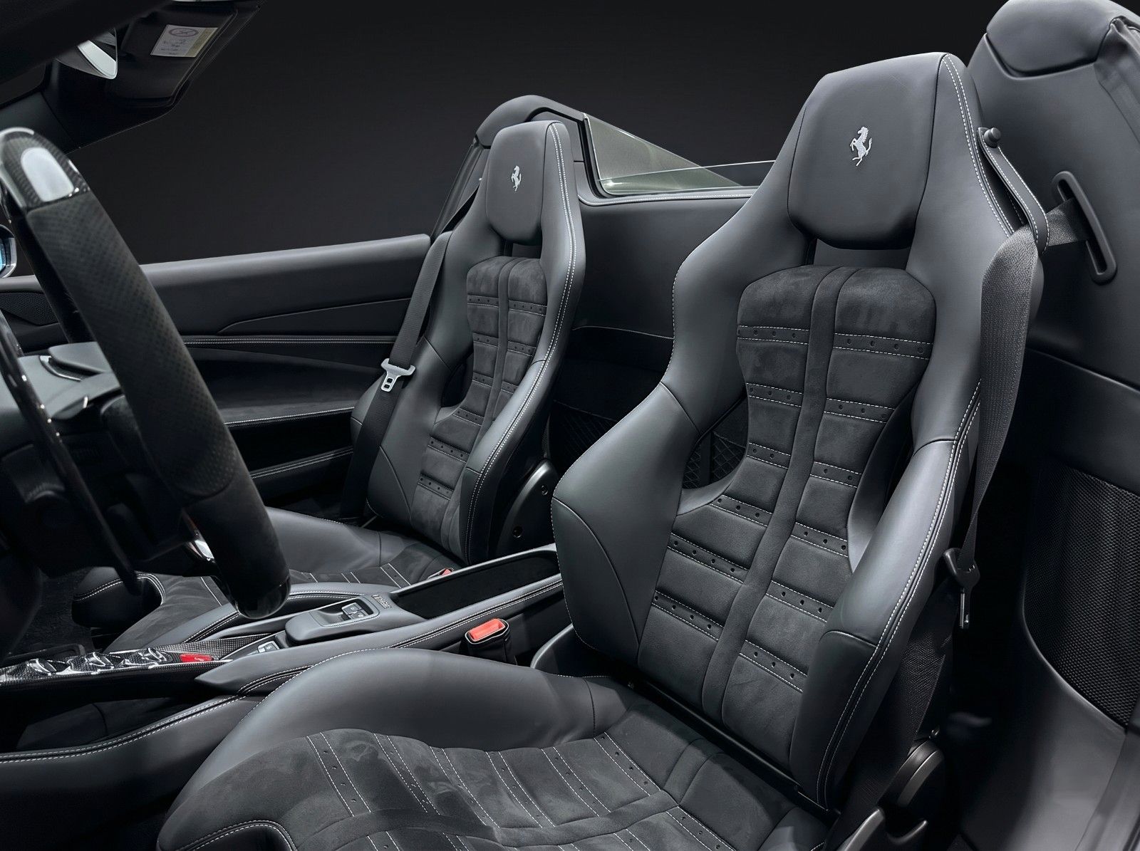 Fahrzeugabbildung Ferrari Ferrari F8 Spider | Lift | Carbon |Passenger