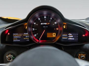 2016 Mclaren 675LT 缩略图 33