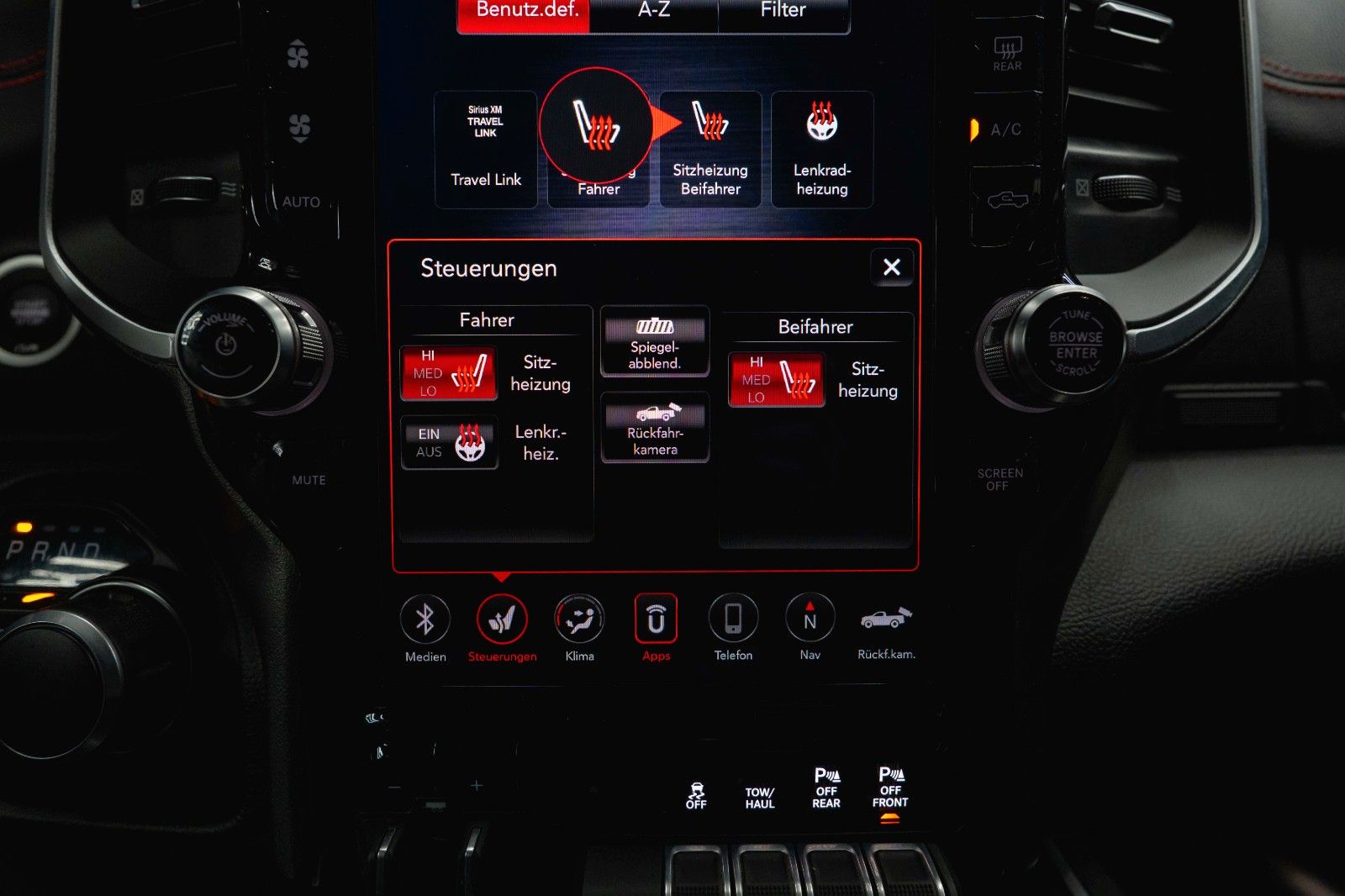 Fahrzeugabbildung Dodge RAM 5.7 V8 HEMI 4x4 OFFROAD Night-Edition *Pano*