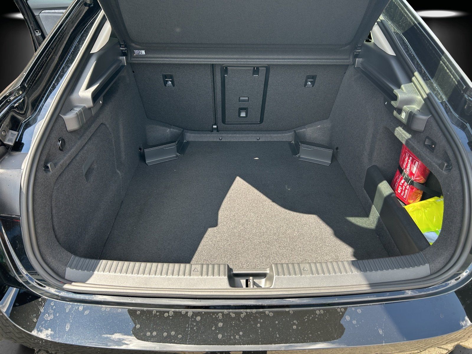 Fahrzeugabbildung SKODA Superb Selection 2,0 TDI 110 kW DSG