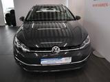 Volkswagen Golf VII Variant Highline NAVI PRO SHZ AHK - Volkswagen Golf mit Diesel-Antrieb: Schaltgetriebe