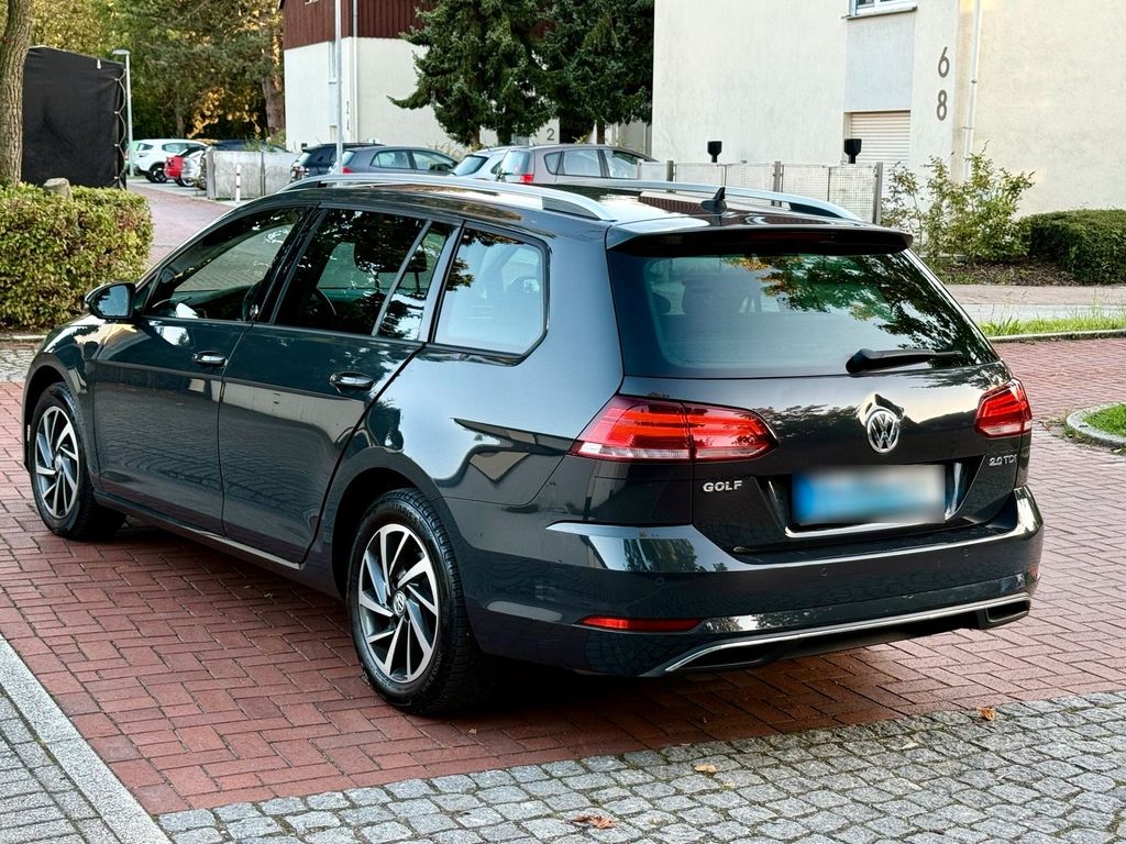 Image of Volkswagen Golf