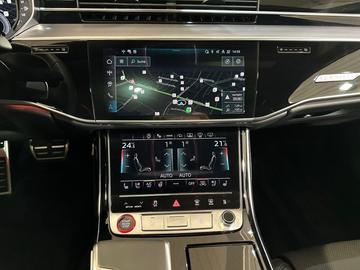 صورة مصغرة 16 لـ 2024 AUDI S8