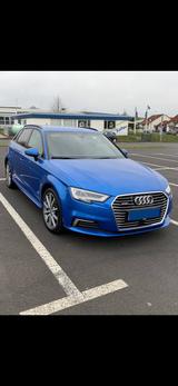 Audi A3 e-tron S-Line Sportback AHK/RFK/DAB - Audi A3 mit Hybrid-Antrieb: Blau, Alcantara, mit Navigationssystem, mit Klimaanlage